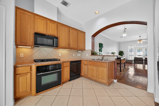 Building Photo - 7926 Stoneyway Dr