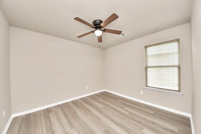 Building Photo - 14111 Brunswick Pl Dr