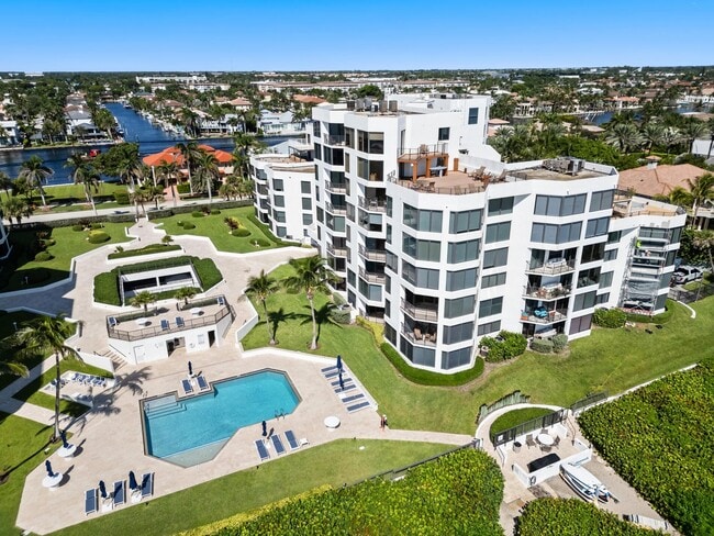 Primary Photo - 2565 S Ocean Blvd