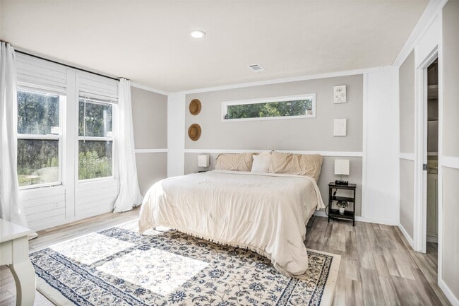 Building Photo - 595 County Rd 2218