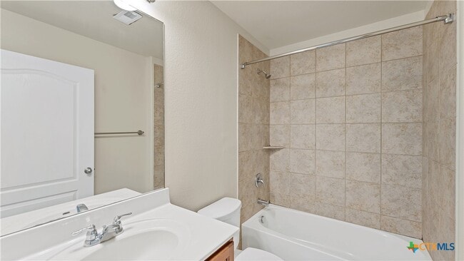 Building Photo - 334 Newberry Tr