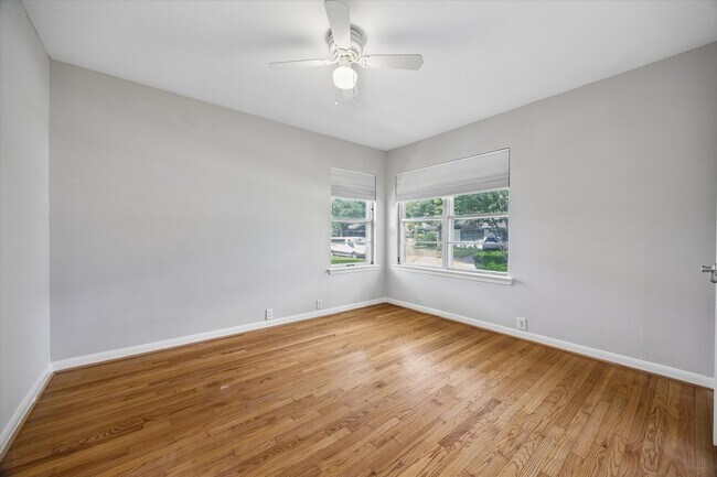 Building Photo - 8511 Bluegate St