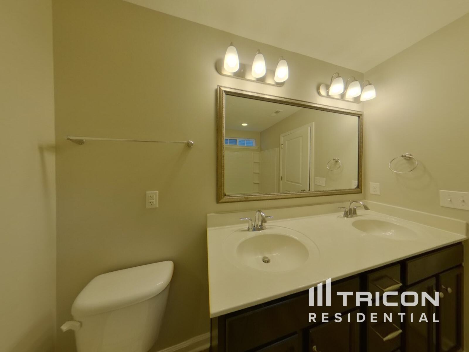 Building Photo - 112 Wainscot Oak Ln
