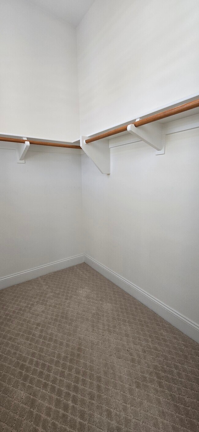 Building Photo - 12840 Frost Brothers Ct