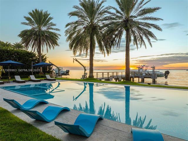 Building Photo - 360 Harbor Dr