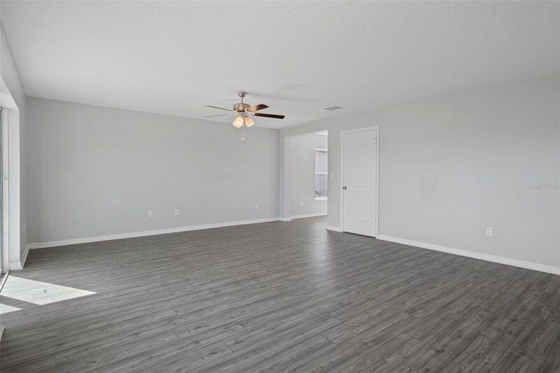 Building Photo - 5242 Fez Ct