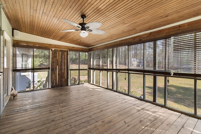 Building Photo - 7666 Wilkins Dr