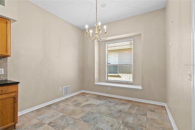 Building Photo - 4830 Sky Blue Dr