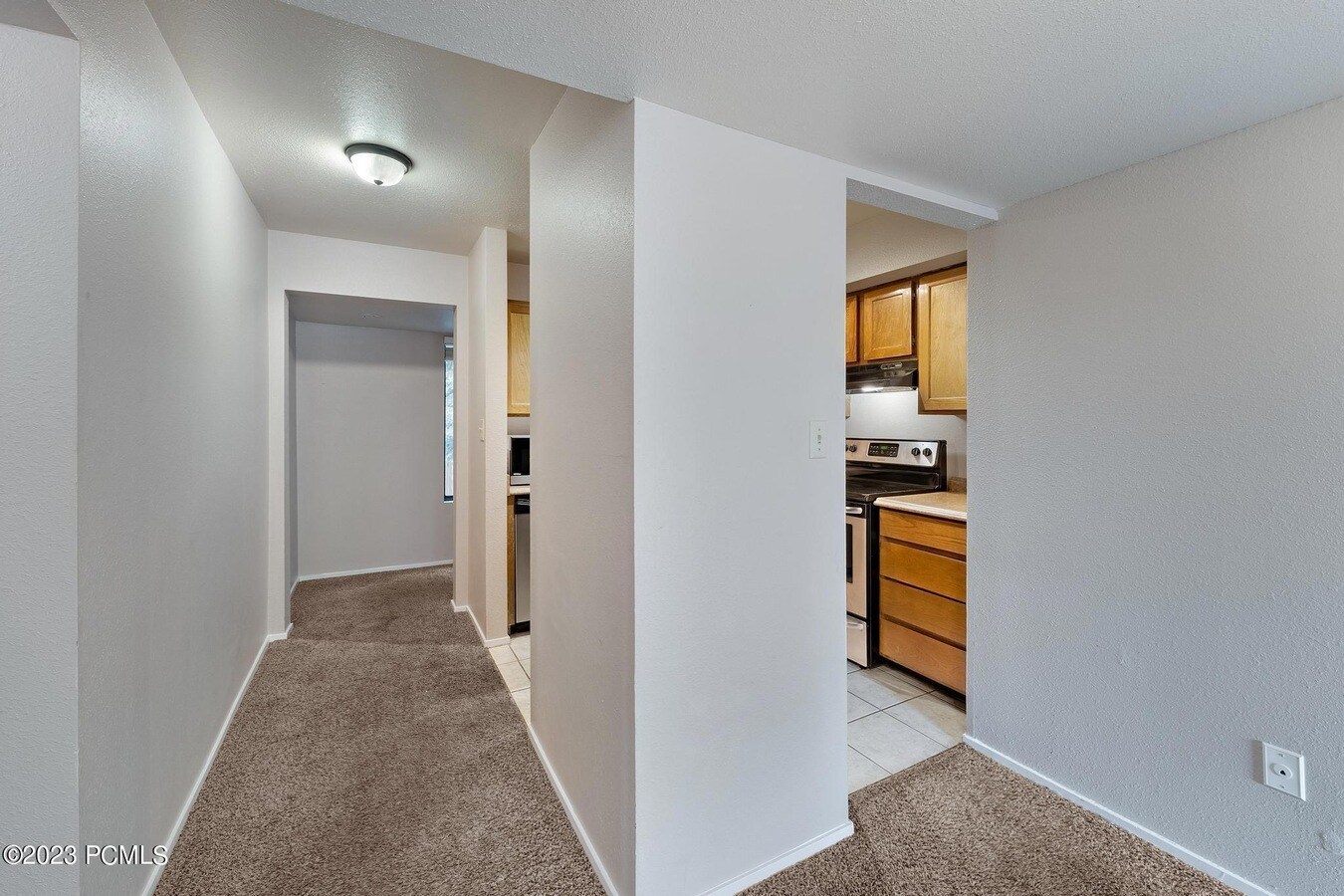 Building Photo - 425 S 1000 E