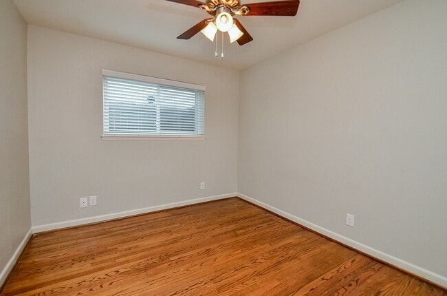 Building Photo - 10050 Haddington Dr
