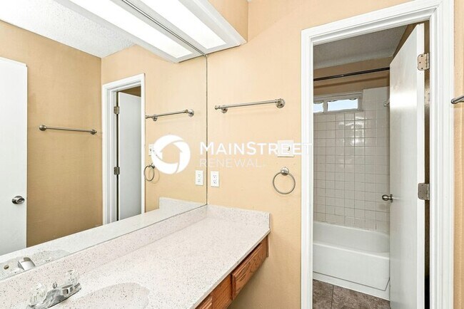 Building Photo - 3 Bedroom Pet-Friendly Home in Watauga, TX with Main Street Renewal