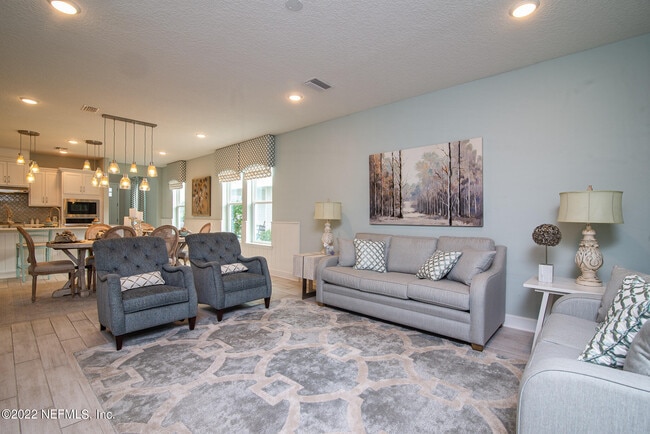 Building Photo - 118 Pioneer Village Dr