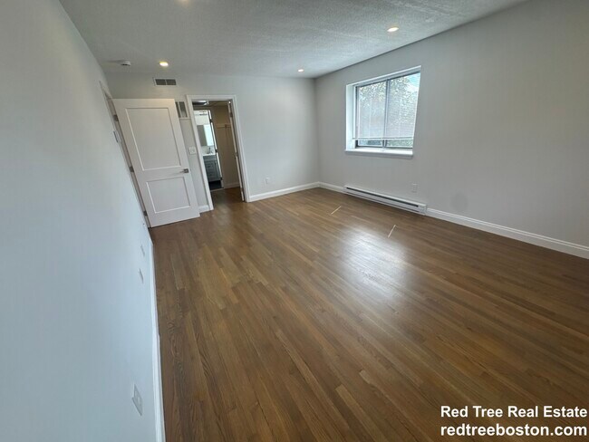 Building Photo - 320 Hammond Pond Pkwy