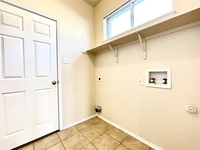 Building Photo - 508 Emma Rose Trail