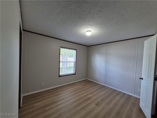 Building Photo - 125 Cedar Brook Dr