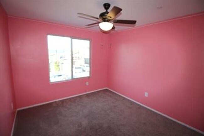 Building Photo - STUNNING 4-Bedroom + Den Home in Gladden Farms!!!!! SOLAR PANELS!!!
