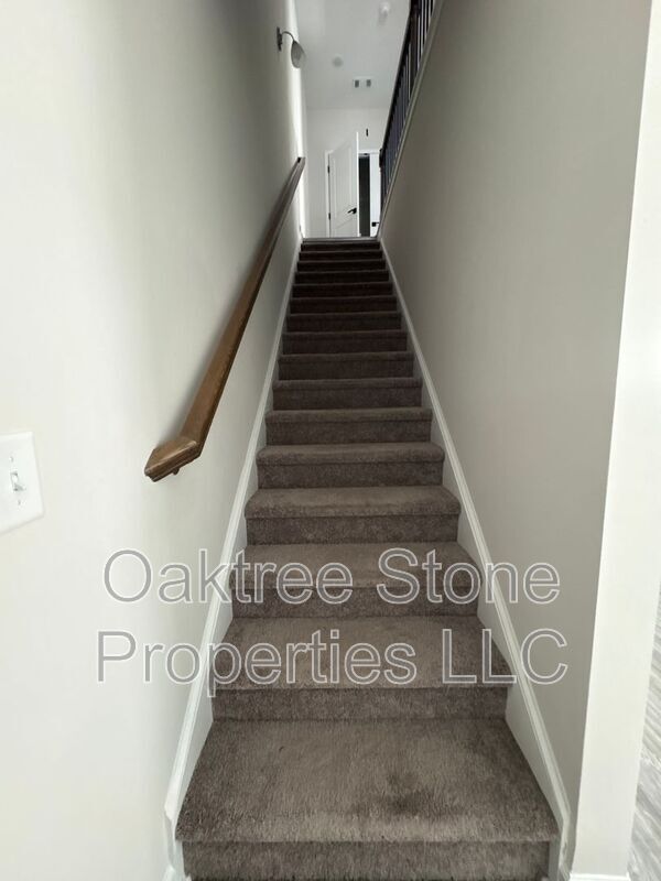 Building Photo - 2591 Ocean Dr NW
