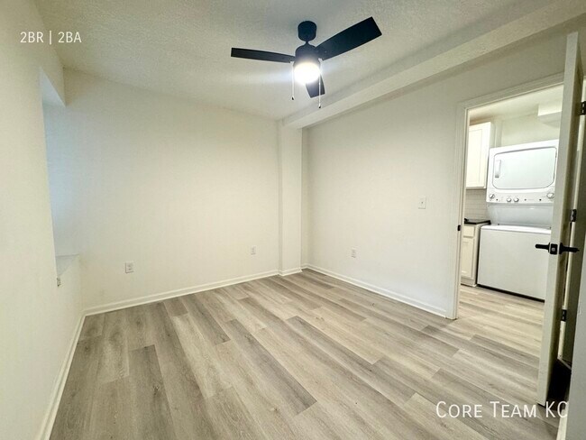 Building Photo - 1413 W 39th St