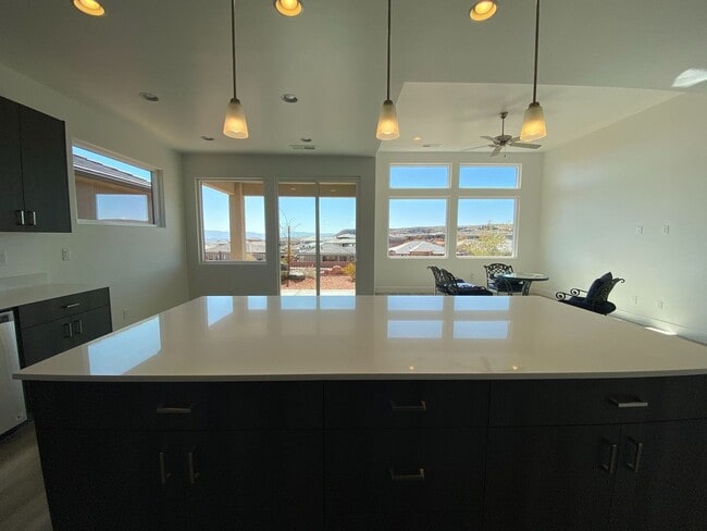 Building Photo - Green Springs Home near Golf Course and Sh...