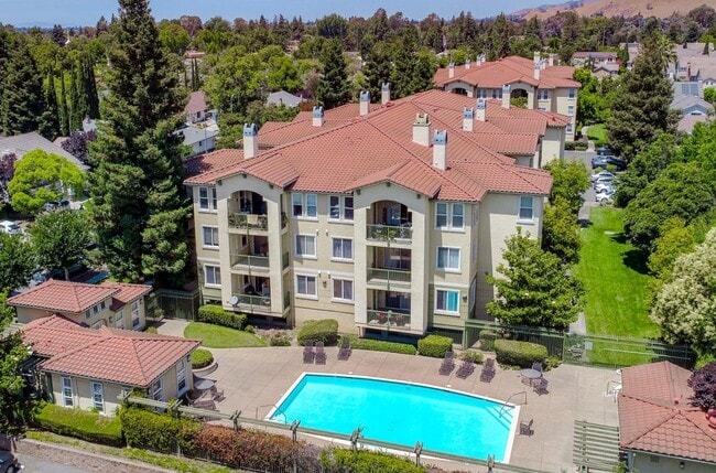 Building Photo - 38740 Tyson Ln