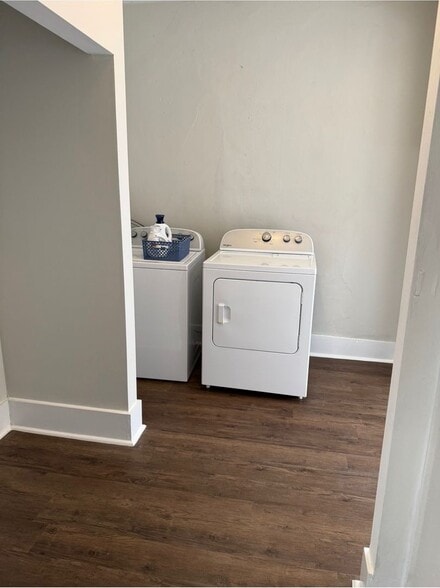 Building Photo - 800-806 N 8th / 718 Union