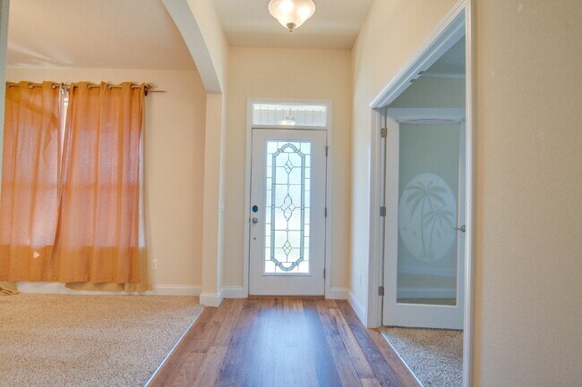 Building Photo - Hickory Hill Rental with Granite Counters,...