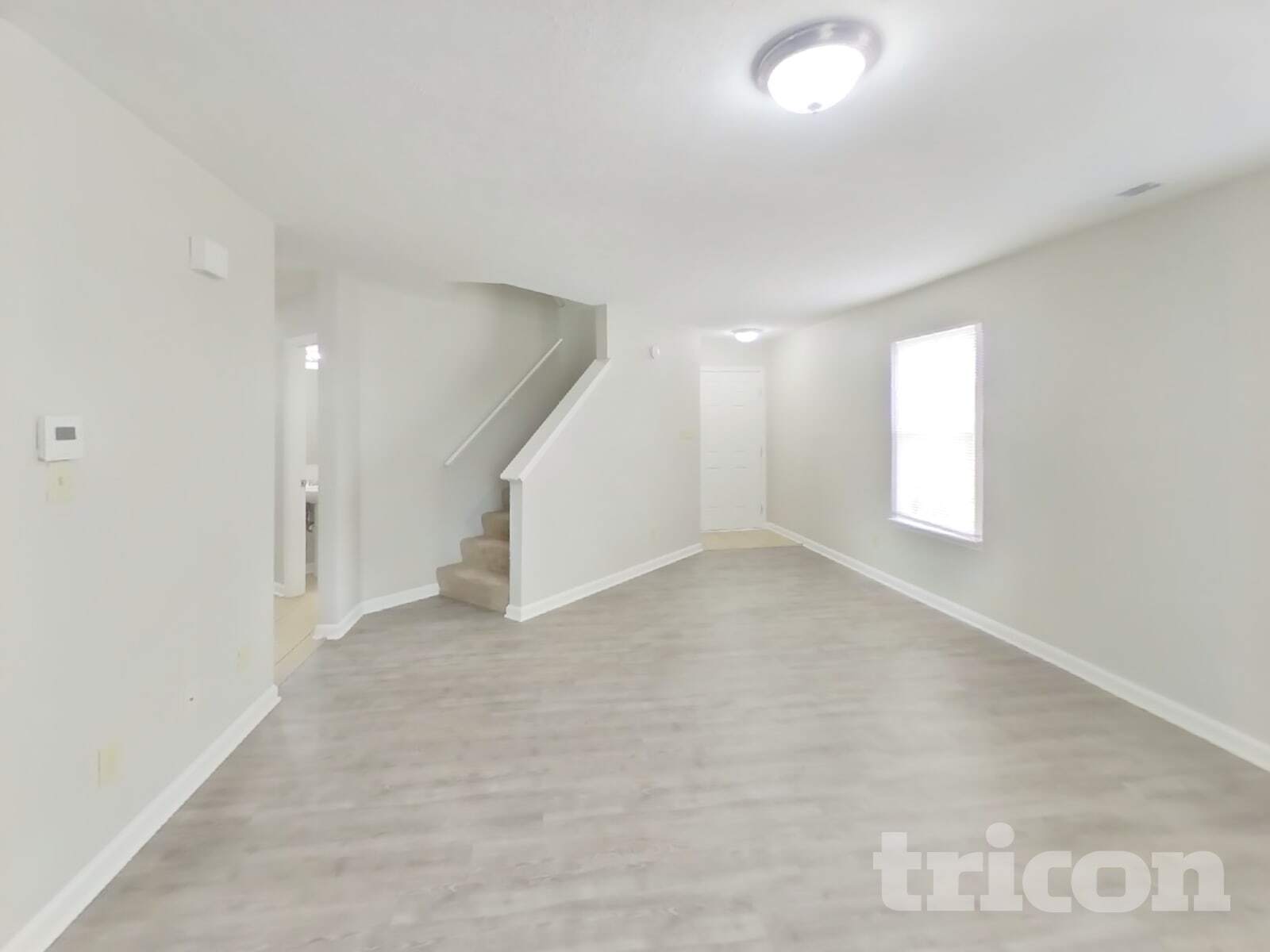 Building Photo - 1296 Edgewater Dr