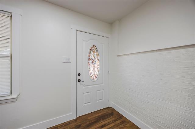 Building Photo - 4712 Laverda Dr