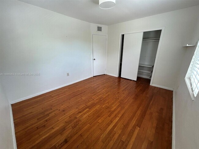 Building Photo - 7865 SW 57th Ave