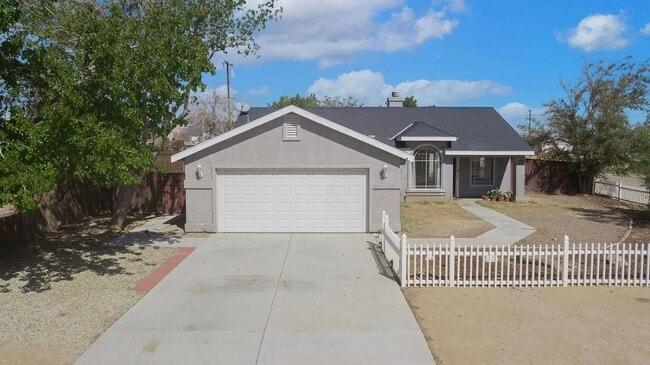 Primary Photo - 8497 Tamarack Ave