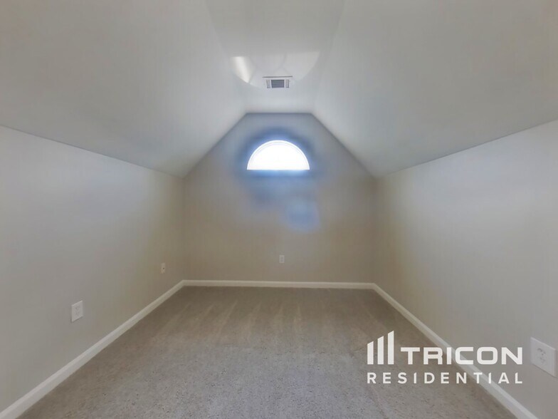 Building Photo - 308 Trail Spring Ct
