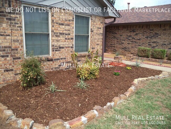 Building Photo - Furnished Single Family Home