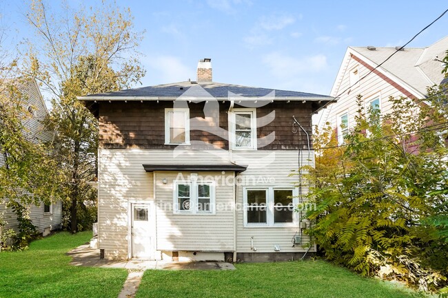 Building Photo - 1826 N 40th St