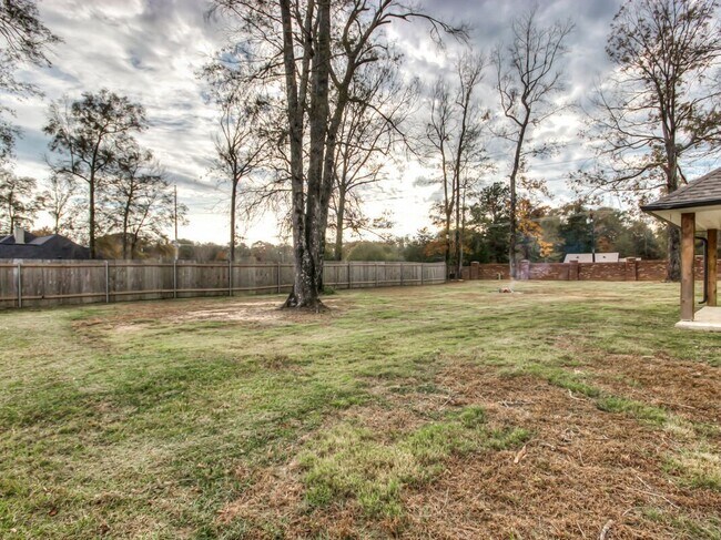Building Photo - Beautiful home in Southern Oaks***HAUGHTON***
