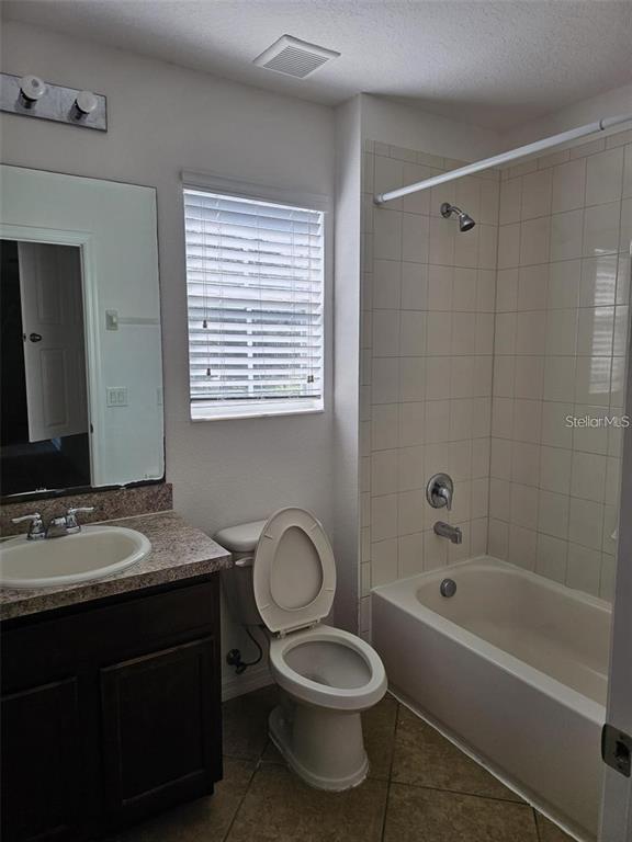 Building Photo - 2929 Sunstone Dr