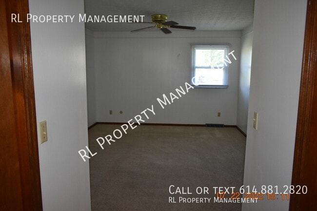 Building Photo - WAIVED APPLICATION FEE(S) AND 1 MONTH FREE...