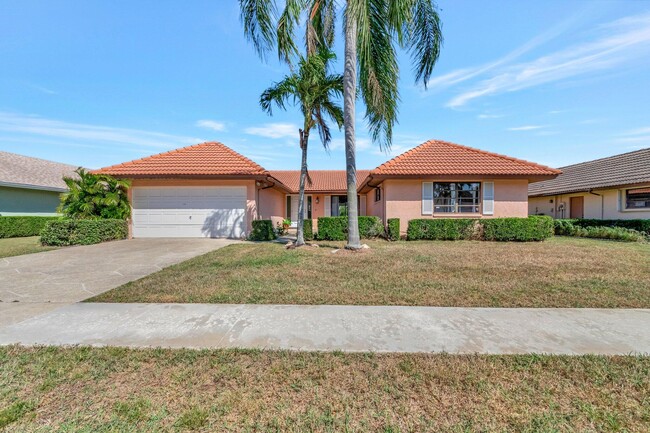 Building Photo - 10452 Greentrail Dr S