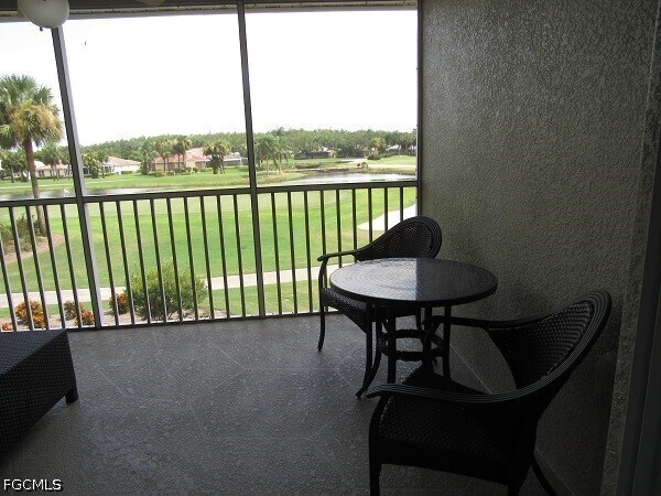 Building Photo - 10537 Washingtonia Palm Way