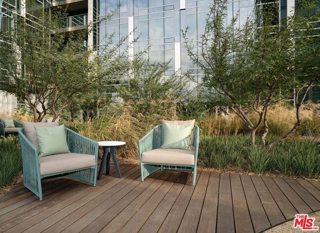 Building Photo - 877 Francisco St