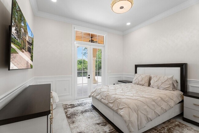Building Photo - 112 Tulip Tree Ct