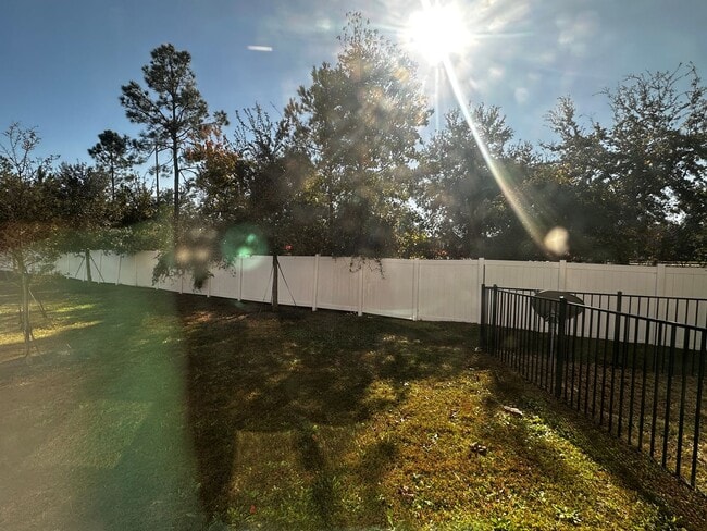 Building Photo - 832 Observatory Pkwy