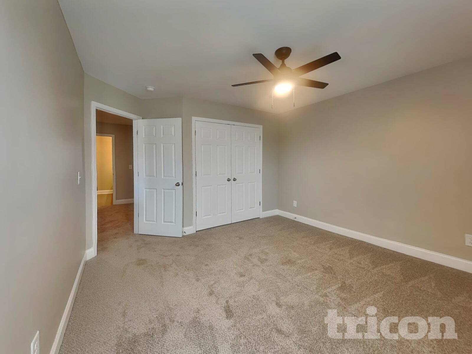 Building Photo - 1013 Wickshire Dr
