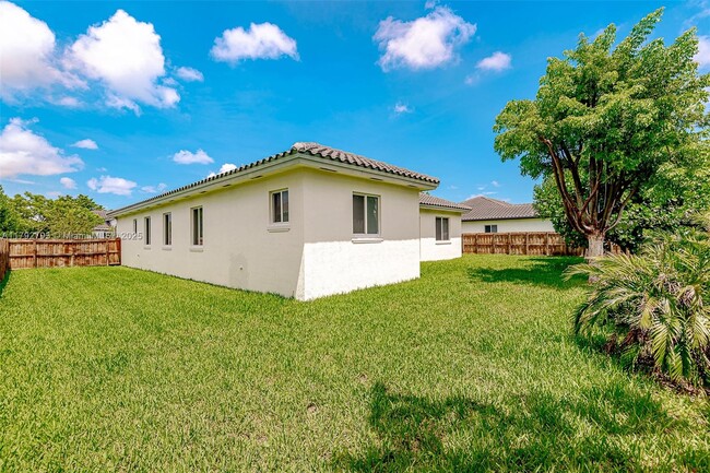 Building Photo - 9334 SW 173rd Terrace
