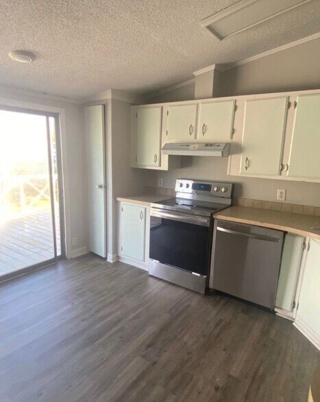 Building Photo - 241 H L Smith Rd