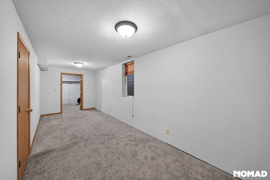 Building Photo - 908 Newport Blvd