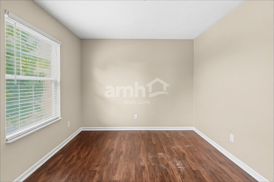 Building Photo - 6726 Aviva Way