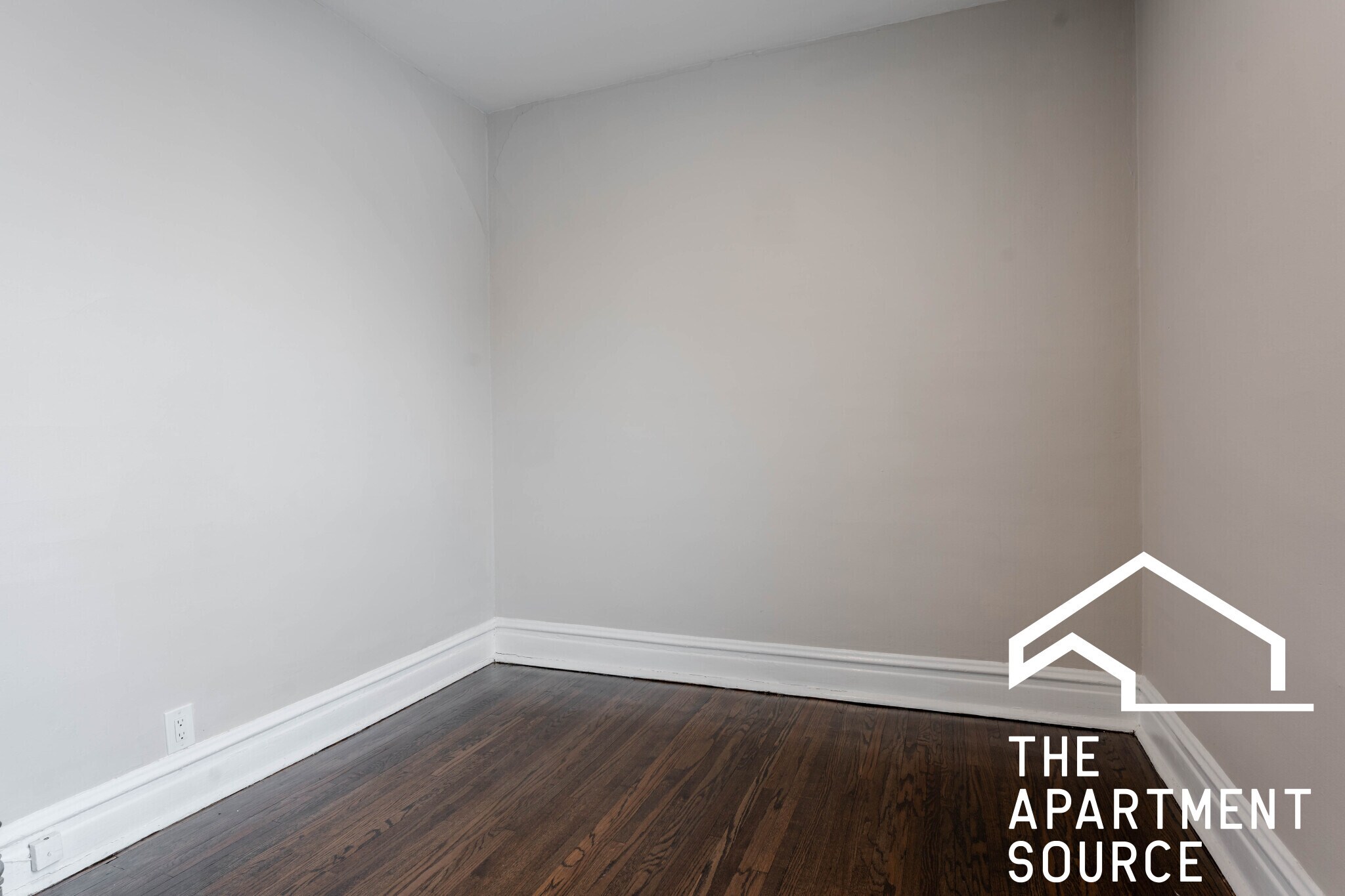 Building Photo - 3825 N Drake Ave