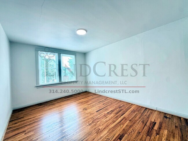 Building Photo - 4840 Gardenville Ave