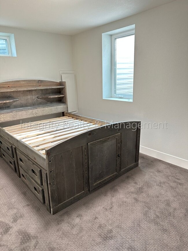 Building Photo - 3092 W Layton Ave