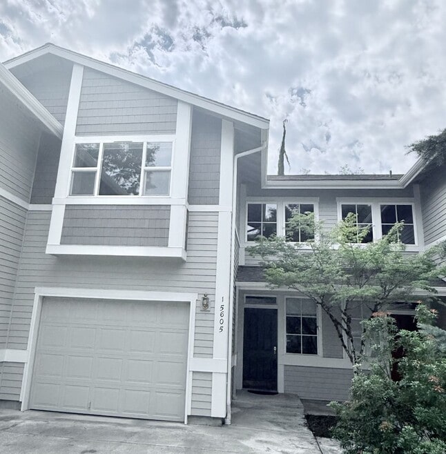 Building Photo - 15605 NE 91st Way